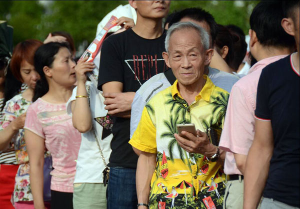 �����߿���Ҫ��Ŀ�Ŀ�ԇ8������17�r(sh��)ȫ���Y(ji��)����һλ�����r(sh��)�е��ϴ��ڵȺ�ļ��L(zh��ng)��Ⱥ�зǳ��@�������r(sh��)��/�z��