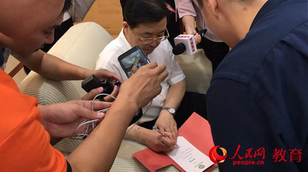 ����У�L���ȡ֪ͨ���Ϻ���