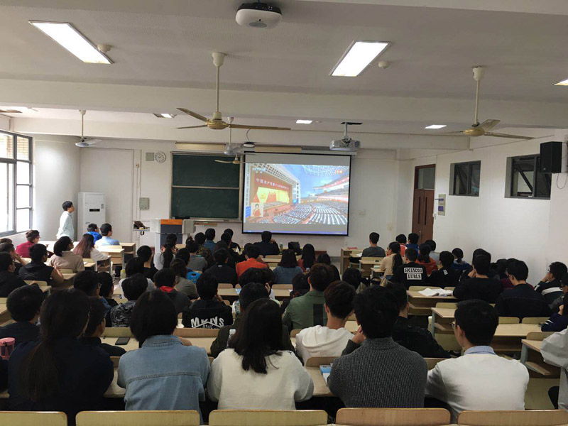 ���ϴ�W(xu��)���������տ�ʮ�Ŵ��(b��o)����