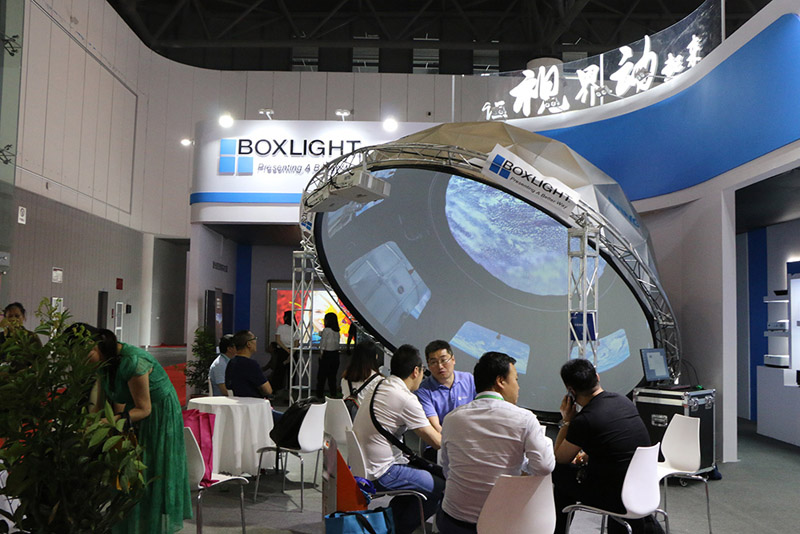 展會(huì)現(xiàn)場