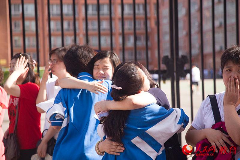 那些拼命追逐的日子，都將化作你最堅硬的鎧甲。徐月靈 攝