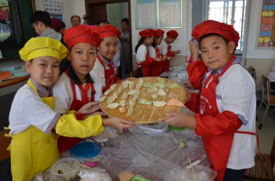 ɳ�ӿ�С�W(xu��)������ˮ�