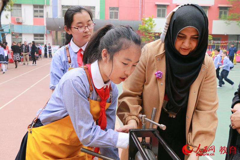 ��һ��һ·������������һ��һ�������������}�������`��ӬF(xi��n)���D���R�o/�z