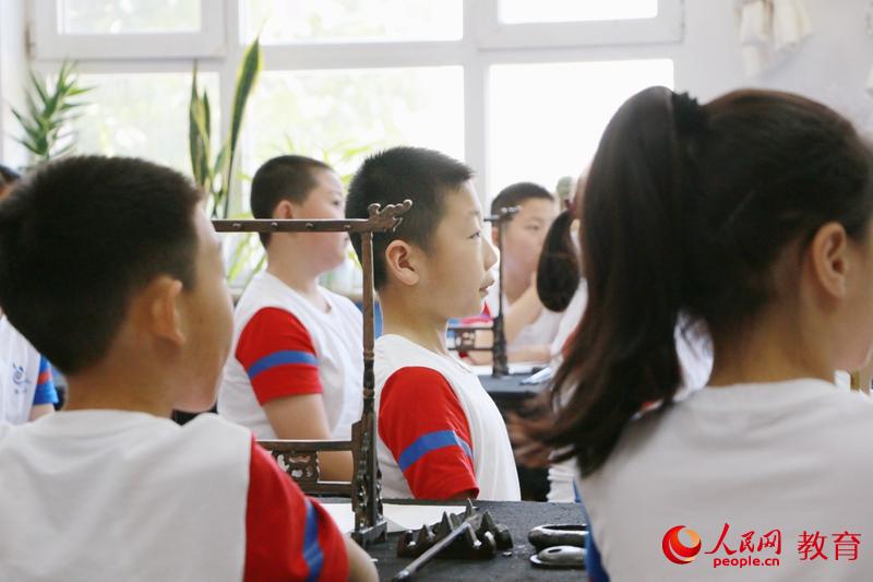 �������g(sh��)�W(xu��)Ժ���ٌ��W(xu��)У�����n�ìF(xi��n)�� �R�o/�z