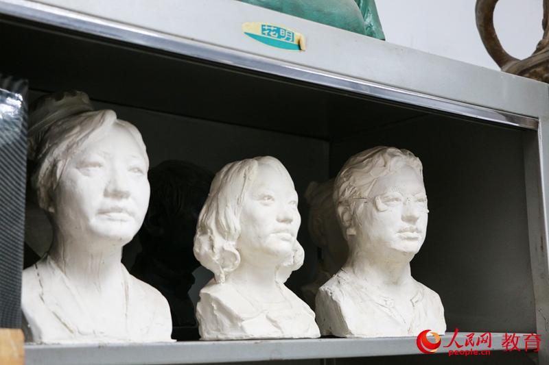 �������g(sh��)�W(xu��)Ժ���ٌ�(sh��)�(y��n)�W(xu��)У��������W(xu��)����Ʒ �R�o/�z