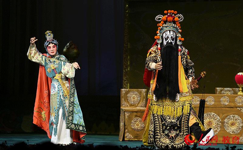 張火丁全新演繹的《霸王別姬》 中國戲曲學院供圖