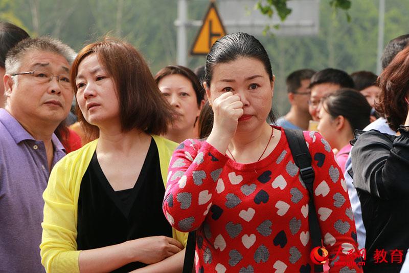 ���LĿ�ú����M(j��n)�뿼���ı�Ӱ�������ۜI �R�o/�z