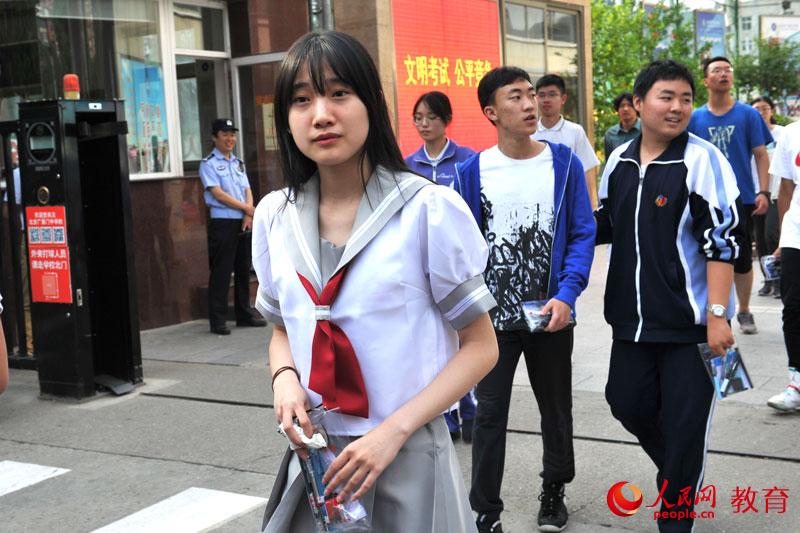 考完之后原來是這麼輕鬆。 熊旭 攝