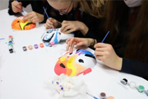 �Ї�(gu��)�Ļ����M(j��n)��(gu��)�H�W(xu��)У