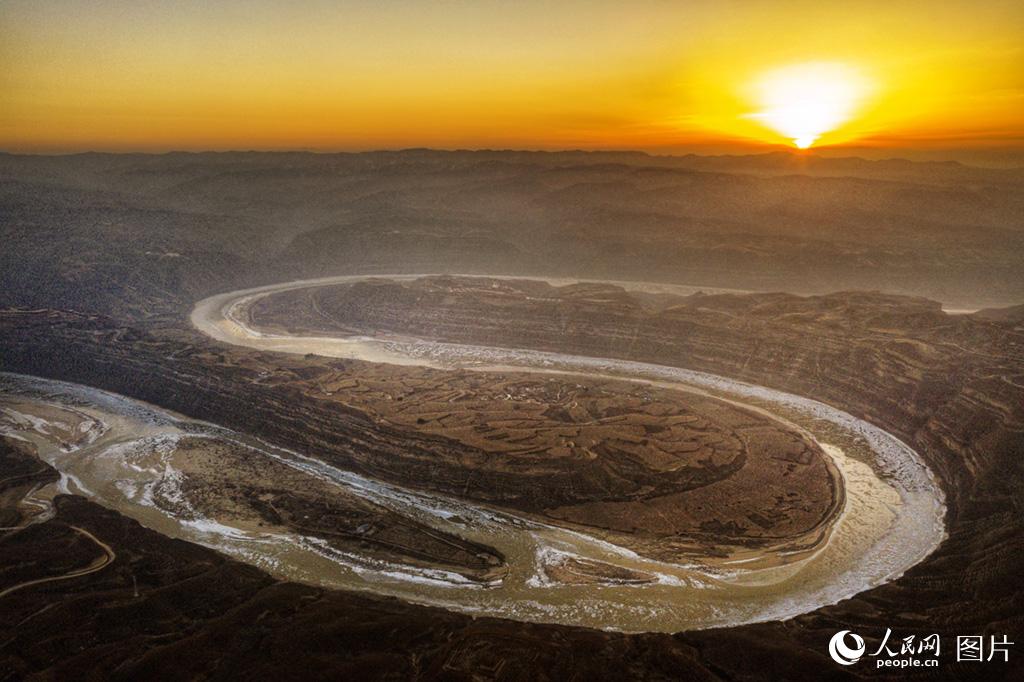 ��ƽ���������˝���Ĭ������W(xu��)�����^�X���������Ǹ�У�L(zh��ng)�ڵĸ������΄�(w��)���ڽ̌W(xu��)�^��������Ҫ�ώ����X��ȥ˼������Ҫ�ώ��Լ���W(xu��)�涮����Ҫ�ώ��ÌW(xu��)��ϲ��Ҋ�ķ������(d��ng)�W(xu��)���������(hu��)���x���ăr(ji��)ֵ�^����W(xu��)����ѪҺ�����^�X�����@���ǝ���Ĭ�����T����