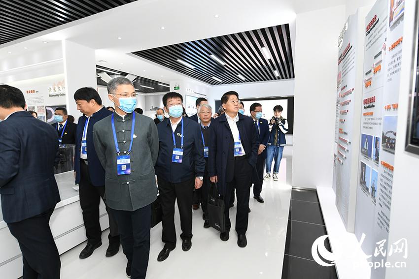 ����W(w��ng)2020��W(xu��)У�L(zh��ng)Փ���c��(hu��)���e���^�Ͽƴ�ʮ��ɹ�չ������W(w��ng)ӛ�� ������ �z