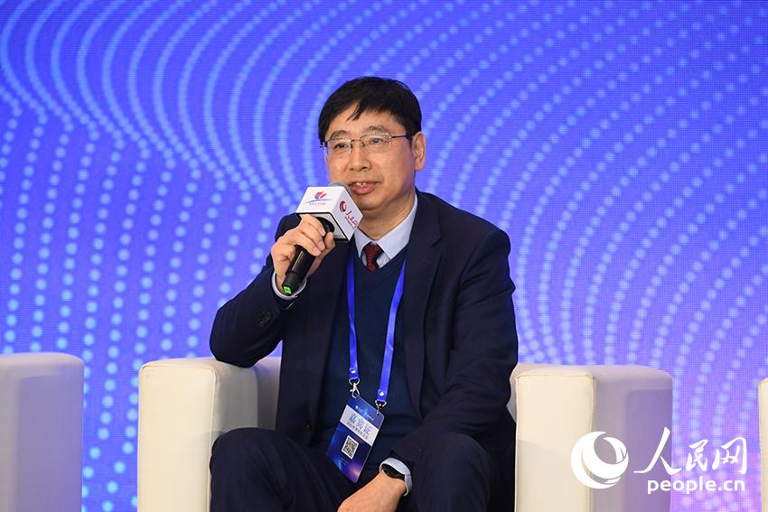 同濟大學黨委副書記吳廣明。人民網(wǎng)記者 翁奇羽 攝