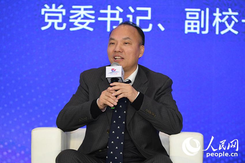 深圳北理莫斯科大學(xué)黨委書記、副校長(zhǎng)朱迪儉。人民網(wǎng)記者 翁奇羽 攝