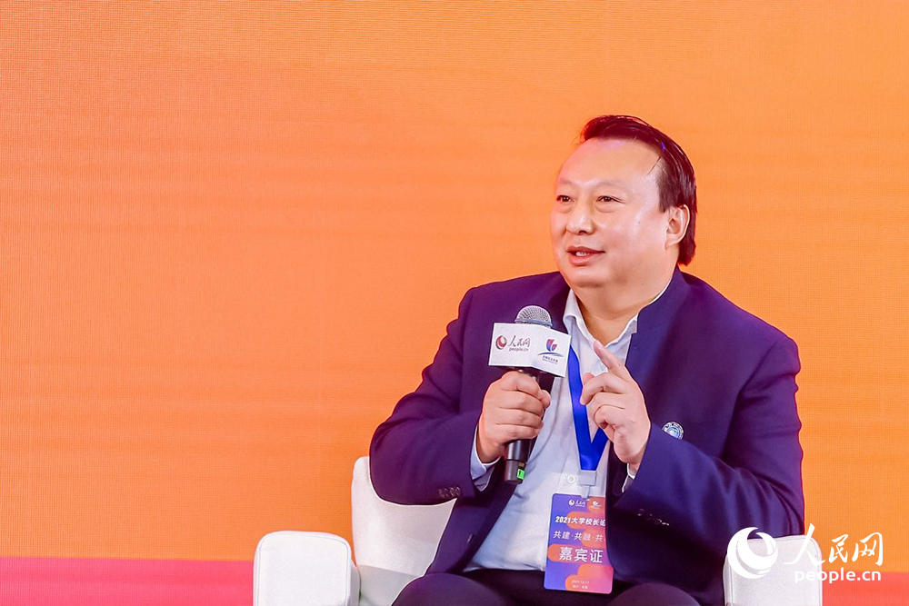 中國(guó)民航大學(xué)校長(zhǎng)丁水汀