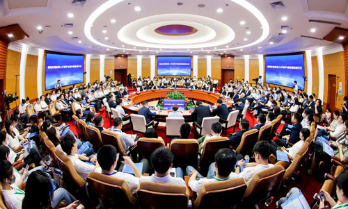 ��ӬF(xi��n)�����Ї���ý��W(xu��)���D