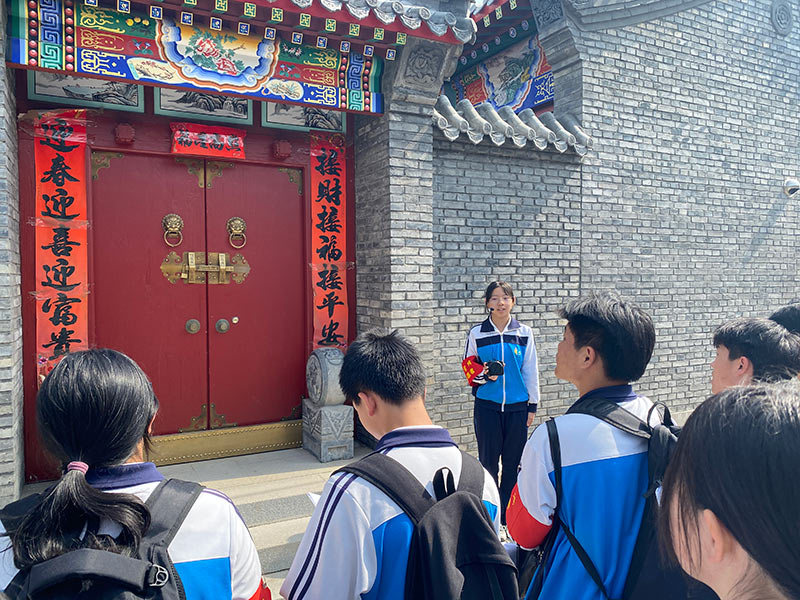 新城子中學(xué)走進(jìn)古堡課程。北京市教委供圖