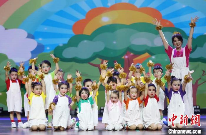 ���ӂ������赸��(ji��)Ŀ�������� �z