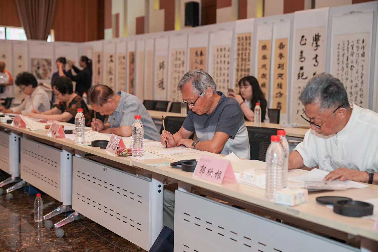 ���������Wë�P�֌��ȡ֪ͨ���F(xi��n)����У�����D