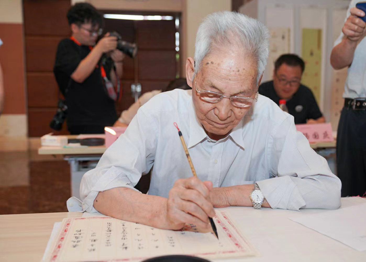 �Ͻ��ڂ���ë�P����2023�������ȡ֪ͨ����У�����D