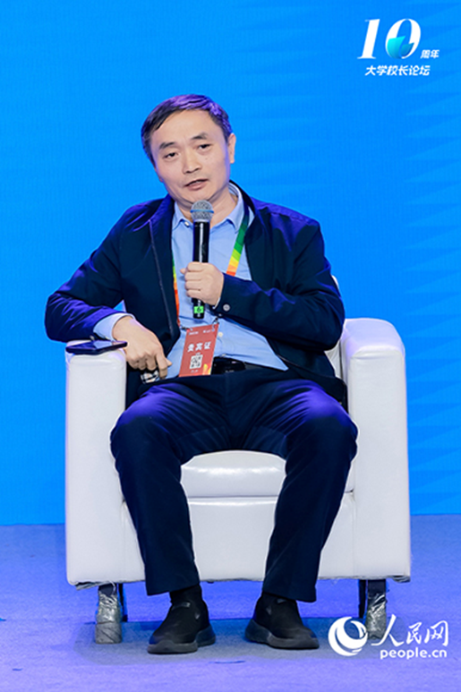 �Ї�ʯ�ʹ�W���������hί��ί����У�L���V���ϯ�A��Փ�����l(f��)����