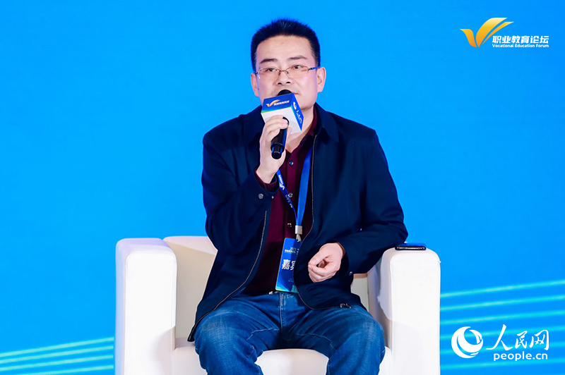蘭州資源環(huán)境職業(yè)技術(shù)大學(xué)黨委常委、副校長高鴻斌
