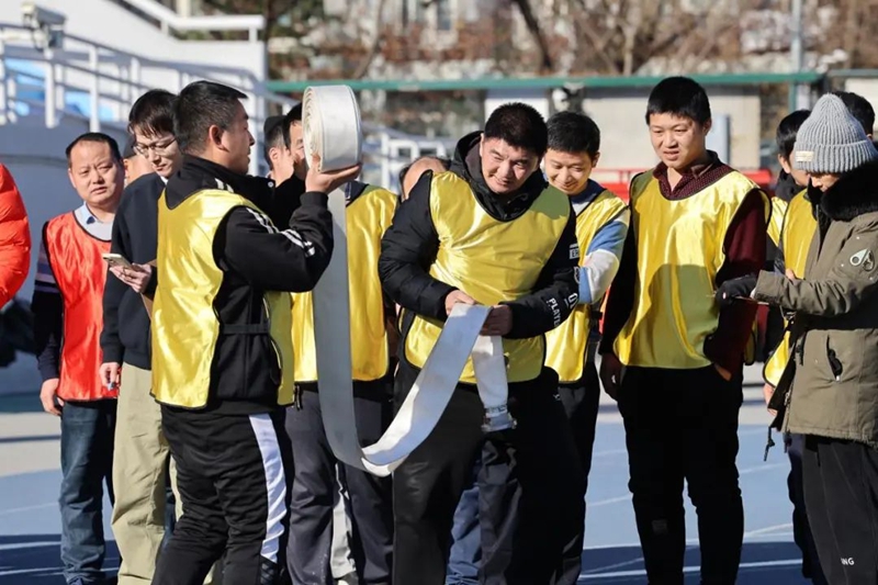 �����e���׌á�����������λ���ܱ�ِ��У�����D