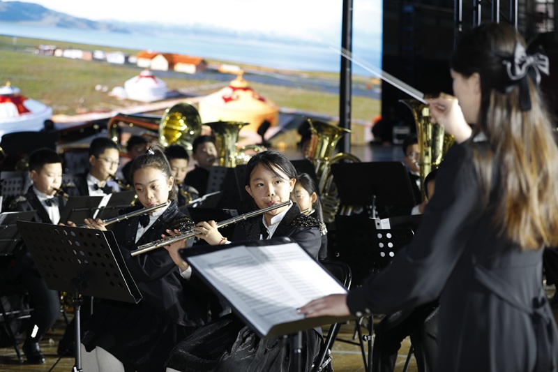 第二十六屆學(xué)生藝術(shù)節(jié)閉幕展演現(xiàn)場。北京市密雲(yún)區(qū)教委供圖