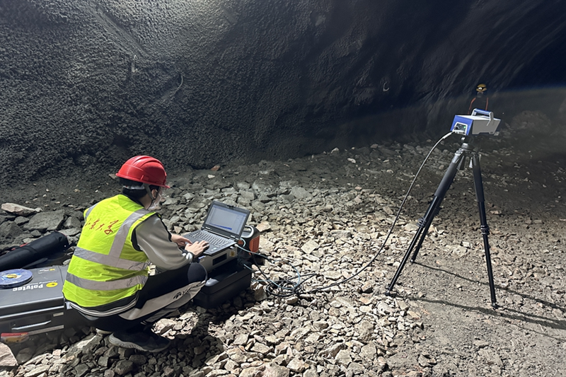 ɽ�|��W(xu��)�����_չ�������r�P(gu��n)�I�K�w�R(sh��)�e�c������(z��i)���O(ji��n)�y�A(y��)��������ɽ�|��W(xu��)���D