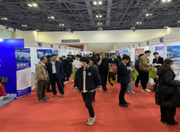 �ڶ�ʮһ����W(xu��)Ӣ����Ƹ���߇�����W(xu��)�˲ž͘I(y��)����(w��)ƽ�_����������������� ���k�����D