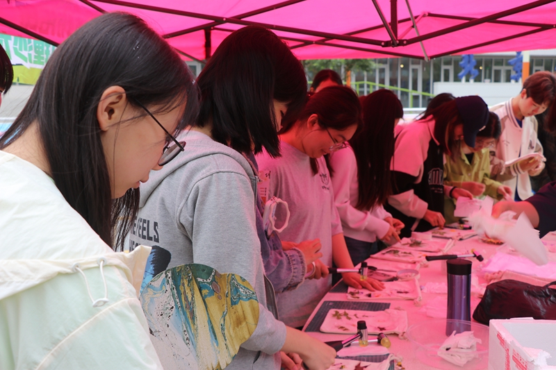 ����������W���ٻ��������Έ@���F(xi��n)����У�����D