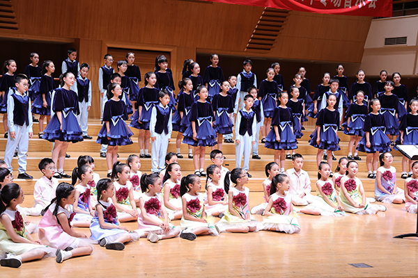 組圖:童音悠揚(yáng) 唱響美好未來【4】