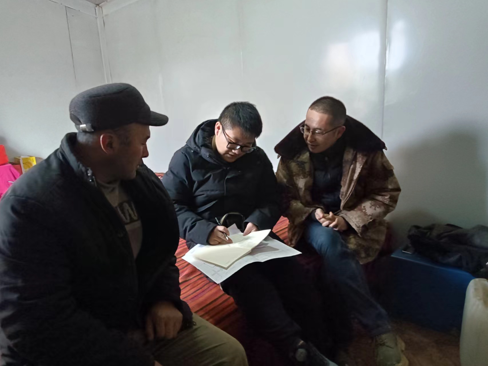 敖鵬舉工作照。學(xué)校供圖