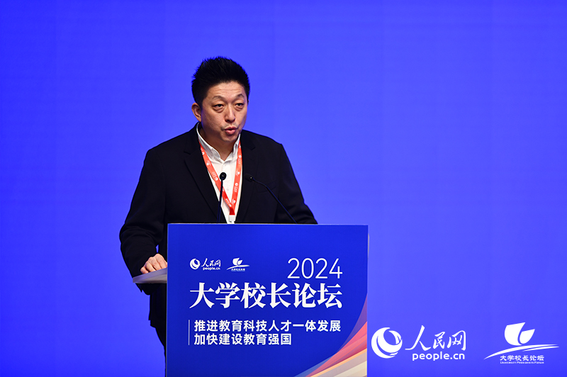 沈陽(yáng)音樂(lè)學(xué)院黨委副書(shū)記、院長(zhǎng)田彥。人民網(wǎng)記者 任峰濤攝