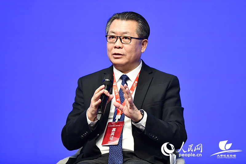 北方工業(yè)大學(xué)黨委副書記、校長張立峰。人民網(wǎng)記者任峰濤攝