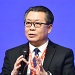     張立峰    北方工業(yè)大學黨委副書記、校長大學是教育、科技、人才的第一策源地，要從學校的專業(yè)特色出發(fā)，結合國家重大需求和學校所在省市區(qū)的重大需求，進行科教融匯、校企融合。