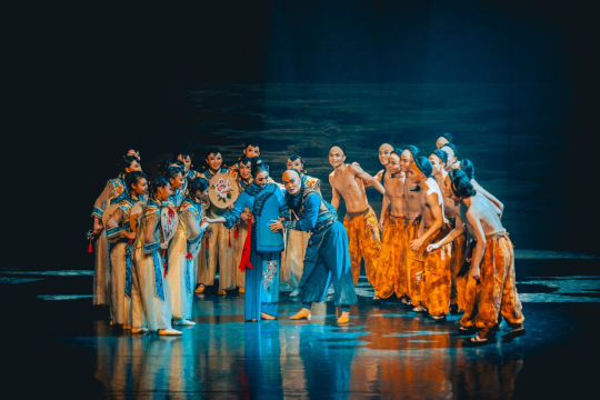 舞劇《運(yùn)》舞臺(tái)照