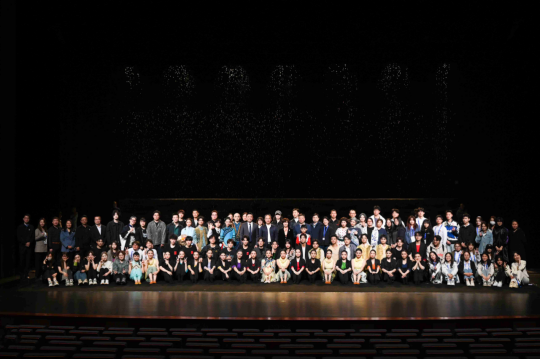 舞劇《運(yùn)》2024巡演首場演出合影