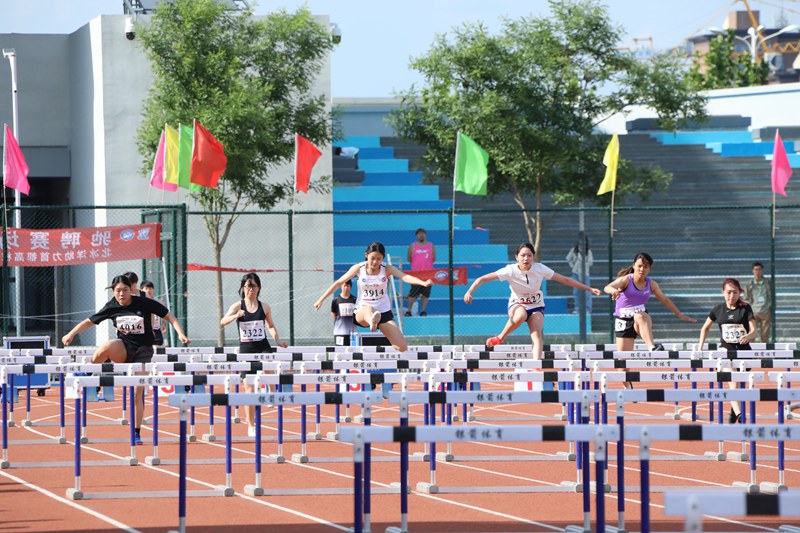 首都高等學校第63屆學生田徑運動會開幕。北京信息科技大學供圖