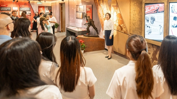 思政課現(xiàn)場(chǎng)。東華大學(xué)供圖