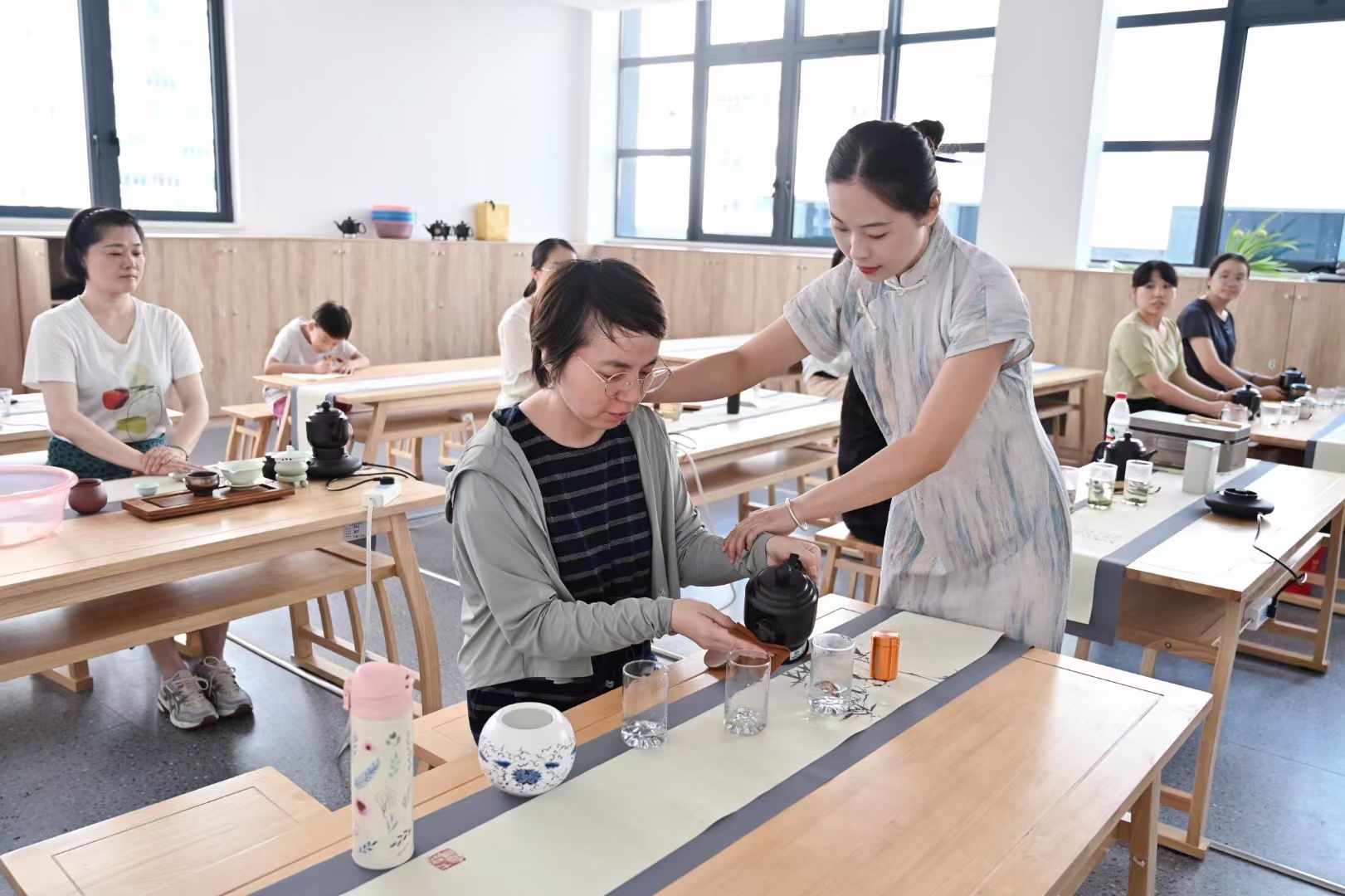 圖為職工夜校茶藝班。常州市總工會(huì)供圖