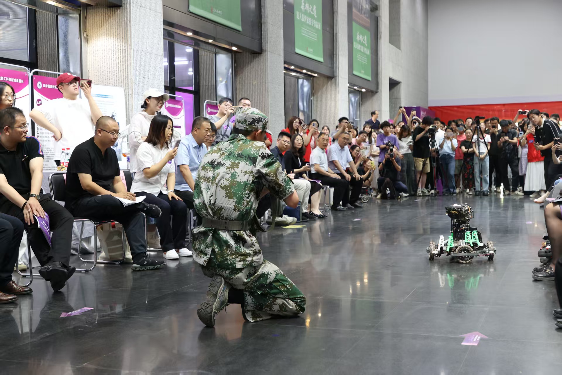 活動現(xiàn)場。學(xué)校供圖