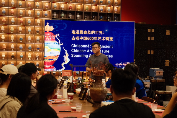 實(shí)踐團(tuán)調(diào)研學(xué)習(xí)現(xiàn)場。校方供圖