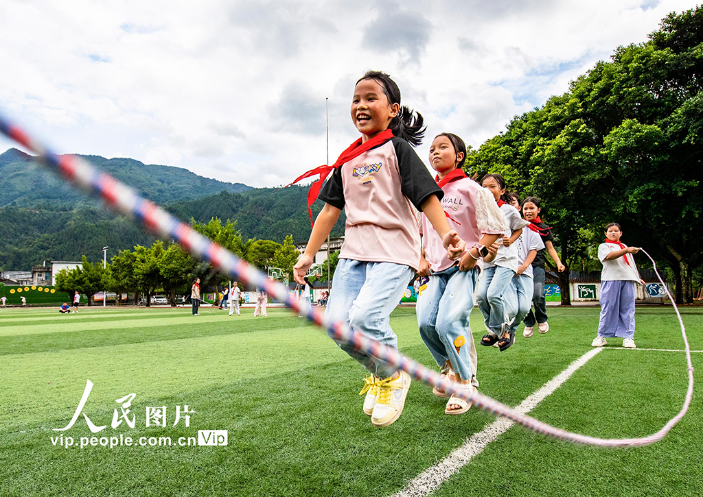 貴州從江：歡樂課間 快樂成長【2】