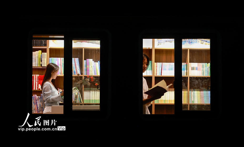 貴州玉屏:“火車書屋”樂享閱讀【6】