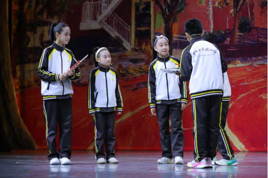 原創(chuàng)校園劇《銀杏樹(shù)下》。校方供圖