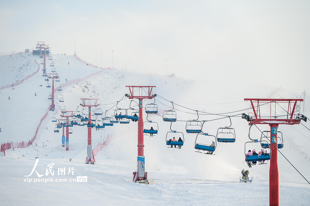 新疆昌吉：樂享冰雪運動【2】