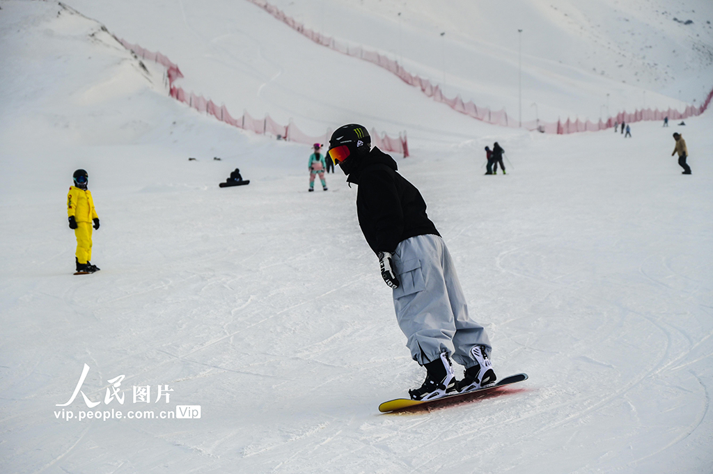 新疆昌吉:樂享冰雪運動【7】