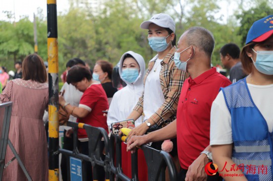 �����M�뿼���󣬼��L��һ�Եȴ�������W(w��ng) ţ����z