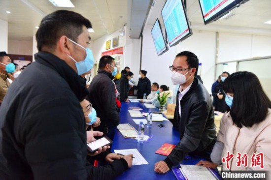 ���´��߻��ӣ������Ϻ����´���Ƹ�������T�ھ͘I(y��)