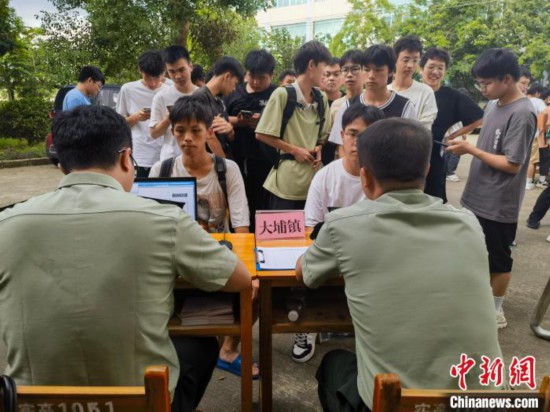 ����ɲ��ڰl(f��)�ű��۵�ӛ�C�����f�T �z